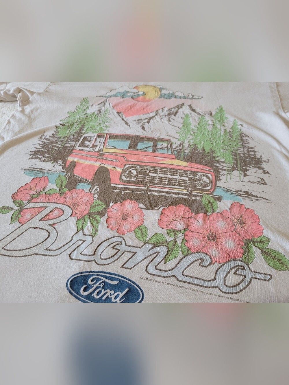 Hollister Women's Ford Bronco Floral Graphic Short Sleeve Tee M